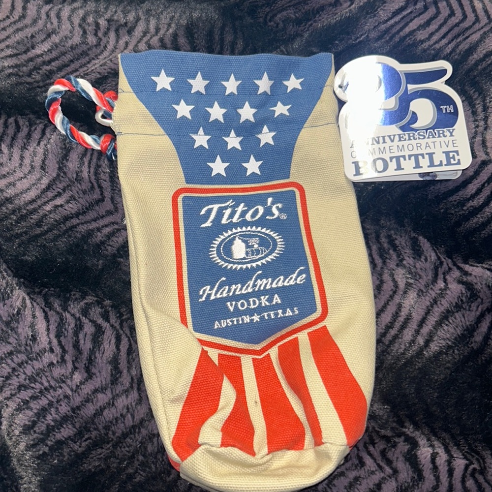 TITOS ORIGINAL ANNIVERSARY BOTTLE HOLDER